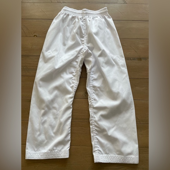 3pc White Karate Gi Uniform - Picture 3 of 7